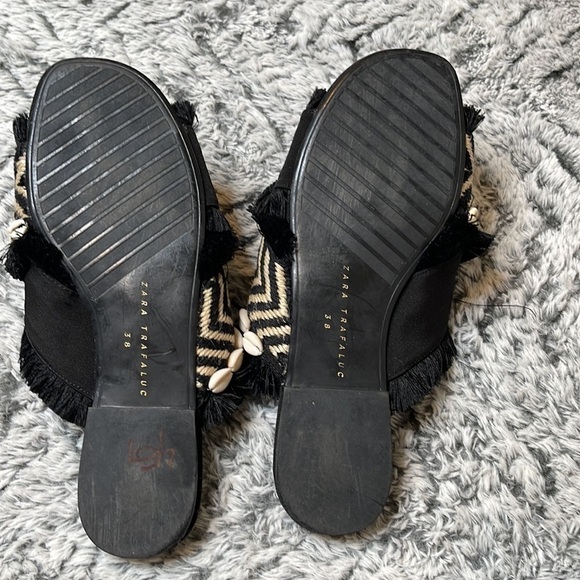 Zara Frayed Seashell Slides size 38 US 7.5 - Picture 8 of 9
